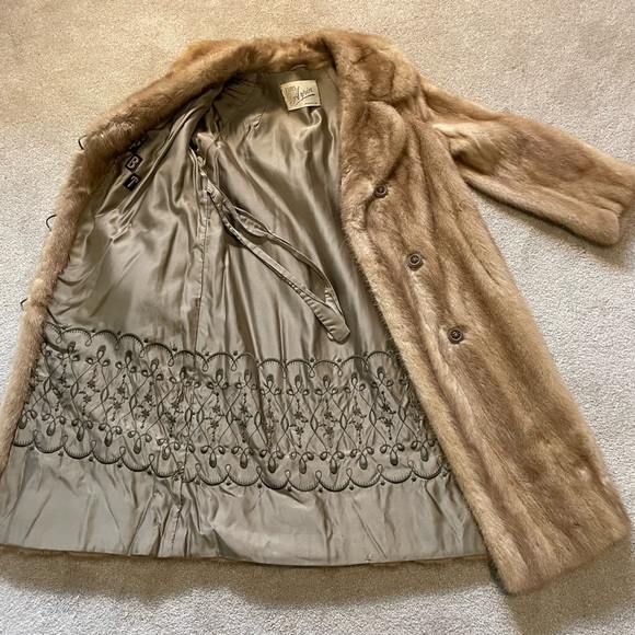 Stunning Genuine Vintage Fox Fur Sz S/M? (With matching hat) - Picture 4 of 9